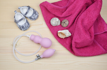 A Pelvic Floor Muscle Exercise device to prepare for the giving of birth. Prenatal preparation,...