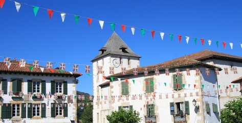 	
La place de Sare, Pays basque français	
