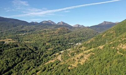 survol de la haute vallée de l'Aude en Occitanie