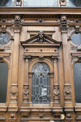 Tuer eines alten Wohnhauses in Wiesbaden