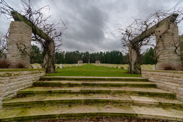 Fototapeta na wymiar BECKLINGEN WAR CEMETERY Second World War Friedhof für die Soldaten aus dem 2. Weltkrieg