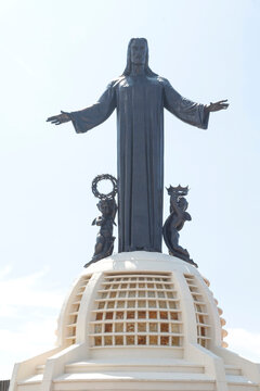 Church of the Cerro del Cubilete of Guajauato, Mexico.
