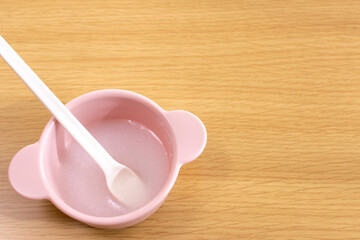 お米を使った離乳食の写真