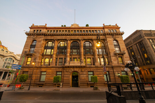 Bank Of Mexico (Spanish: Banco De Mexico) Headquarter At No. 2 On 5 De Mayo Avenue In Historic Center Of Mexico City CDMX, Mexico. This Building Is A UNESCO World Heritage Site. 