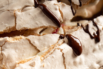the texture of the Pavlova meringue roulade roll