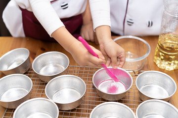 Brothers are make bun for burger.