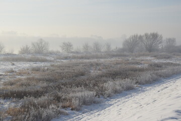 Obraz na płótnie Canvas Vistula river near Sandomierz winter landscape
