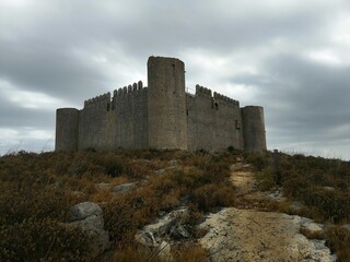 forteresse m&eacute;di&eacute;val