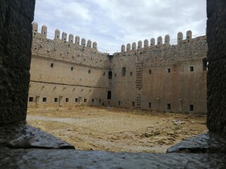 cour m&eacute;di&eacute;val