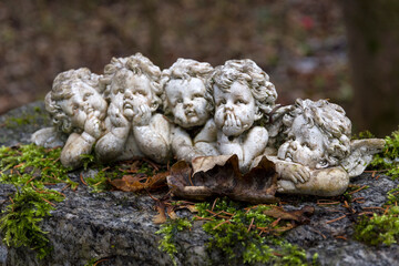 Engelgleiche Figuren