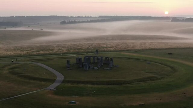 Stonehenge, Salisbury Plain, Wiltshire, England