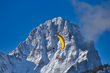 Paragleiter im Winter