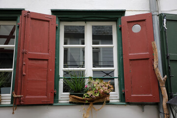 Fenster (Gebäude-Fenster)