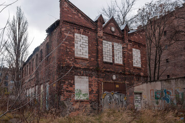 Obraz premium Abandoned Strongbox Factory