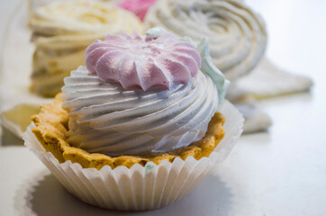 Natural marshmallows with berry and fruit flavor
