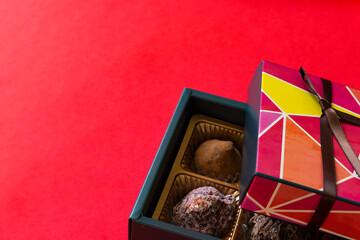 Valentine's Day chocolate and copy space.  バレンタインデーのチョコレート