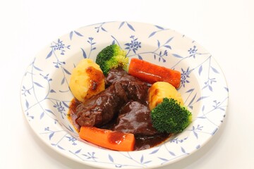 牛すね肉の煮込み