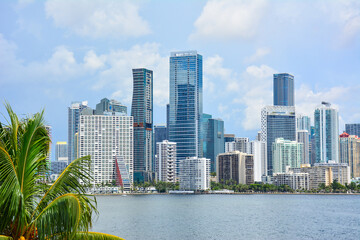 Fototapeta na wymiar Downtown Miami Beach skyline along the waterfront at Key Biscayne in south Florida