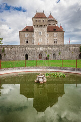 Lac d'Annecy, le château de Monttrotier
