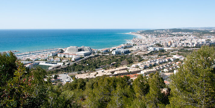 Sitges. Vistas des del Massis del Garraf. Ruta de senderismo de Sitges a Vallcarca