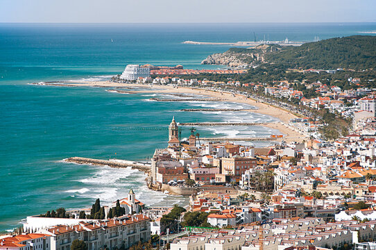 Sitges. Vistas des del Massis del Garraf. Ruta de senderismo de Sitges a Vallcarca