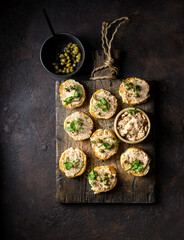 sandwich with cod caviar and capers