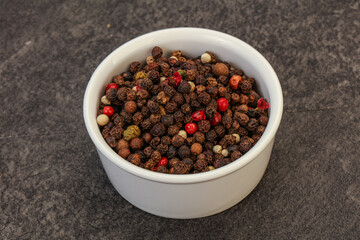 Peppercorn heap in the bowl