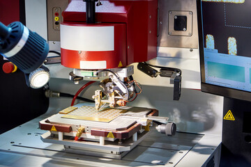 Thermocompression microwelding machine