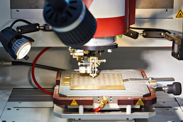 Thermocompression microwelding machine