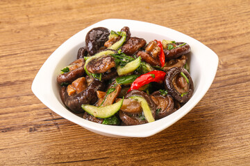 Marinated shiitake mushrooms with herbs