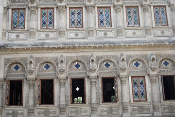 Architectural windows of Lord Shiva Temple at Mahadji Shinde Chatri, Mahadevrao Shinde built the complex. Wanawadi, Pune Maharashtra