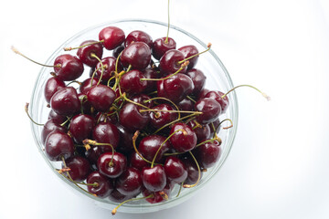 Bowl with cherries.
