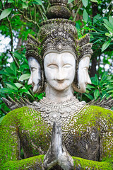 Buddhistische Figur