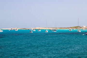 Formentera Boote vor ses Illetes