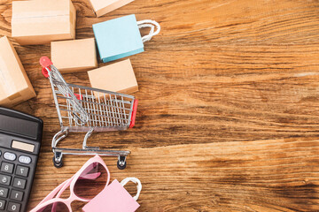 consumers use internet shopping concept