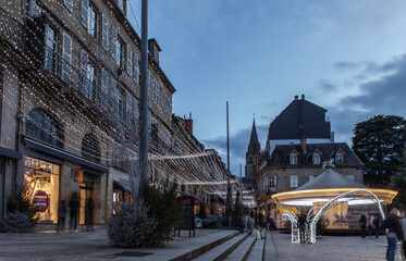 Brive la Gaillarde (Corrèze, France) - Illuminations de Noël sur la place du Civoire