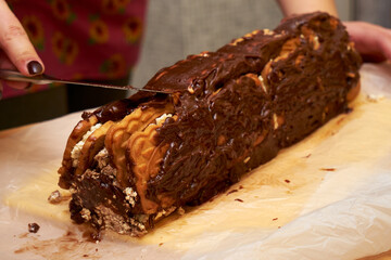 Cooking cake 