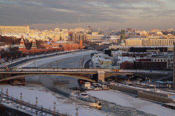Fototapeta na wymiar panoramic view of the Moscow Kremlin and the Moskva River