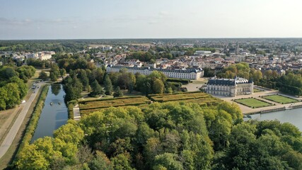 parc, forêt, château de Rambouillet dans les Yvelines (France) - obrazy, fototapety, plakaty