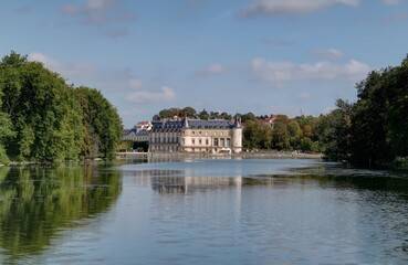 Obraz premium parc, jardin, forêt et château de Rambouillet dans les Yvelines (France)