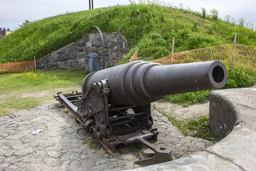 Historic Naval guns of Suomenlinna. Suomenlinna (Sveaborg) - sea fortress, which built gradually from 1748 onwards on a group of islands belonging to Helsinki district. Helsinki, Finland.