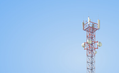 Cell tower with antennas