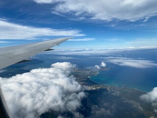 Obraz premium view of Honolulu from airplane window