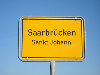 Ortsschild Saarbrücken Sankt Johann