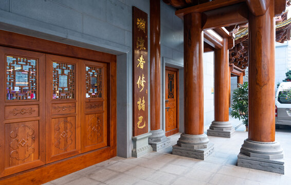 The Traditional Ancient Architecture In Guangzhou Is A Big Buddhist Temple Built In The Southern Han Dynasty