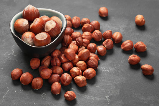 Hazel Bilder Durchsuchen 305,772 Archivfotos, und