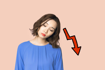 落ち込む女性　メンタルヘルス