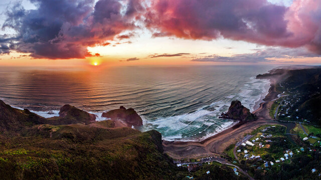Piha beach New Zealand