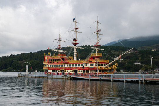 箱根海賊船 のストック写真 ロイヤリティフリーの画像 ベクター イラスト Adobe Stock