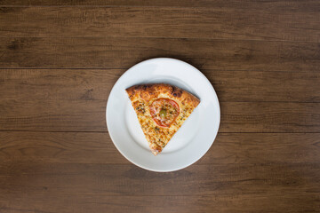 ricardo fernando franca junior pizza mussarela muçarela mucarelPhotograph of a Mozzarella Cheese Pizza Slice with Red Tomato Slices, Served on a Plate. Top gastronomic photography.